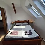 Pr' Hribar * Zgornje Gorje