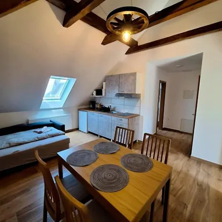 Pr' Hribar * Zgornje Gorje